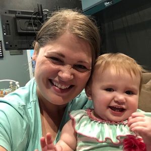 Meet your Posher, Laura